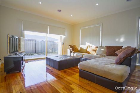 Property photo of 17 Fermont Avenue Craigieburn VIC 3064