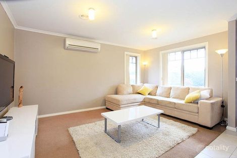 Property photo of 2/47 Vincent Drive South Morang VIC 3752