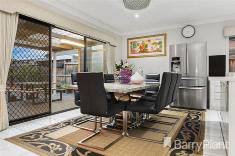 Property photo of 27 Cafardi Boulevard Keysborough VIC 3173