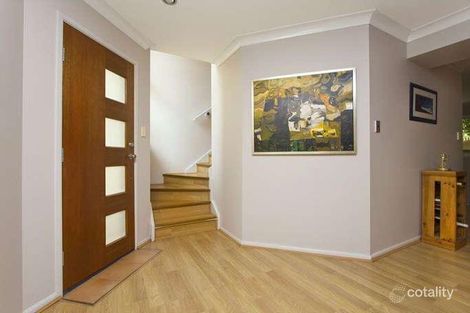 Property photo of 1/20 Phillip Place Forest Lake QLD 4078