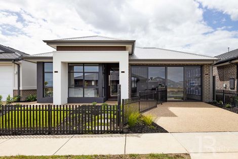 84 Karula Cct, Clyde, VIC 3978