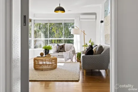 Property photo of 27 Santa Barbara Drive Frankston VIC 3199