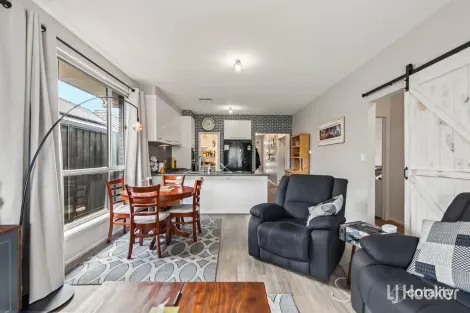 Property photo of 16 Lyle Street Munno Para SA 5115
