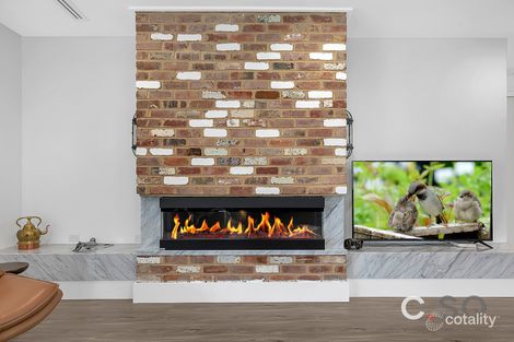 Property photo of 18 Cayenne Way Mickleham VIC 3064