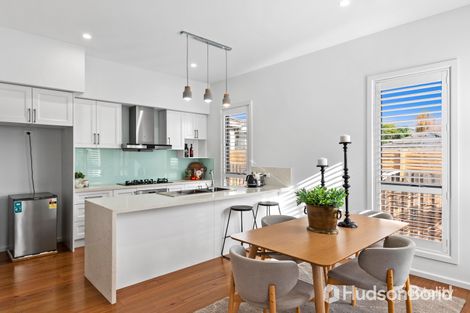 Property photo of 2/8 Third Avenue Box Hill North VIC 3129