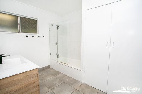 Property photo of 19 Cook Crescent Sunset QLD 4825