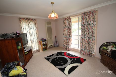 Property photo of 35 Bill Marshall Drive Orange NSW 2800