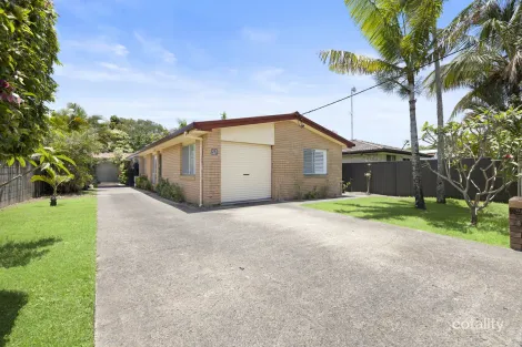 1/51 Gothic Pde, Currimundi, QLD 4551