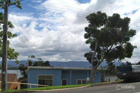 102 Lake Heights Rd, Lake Heights, NSW 2502