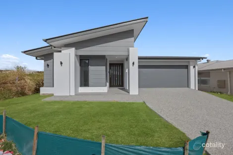 4 Wilsons Peak Way, White Rock, QLD 4306