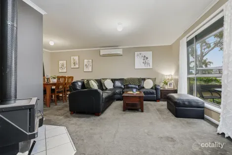 Property photo of 61 Tumbella Drive Murray Bridge SA 5253
