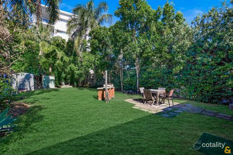 Property photo of 52 West Avenue Wynnum QLD 4178