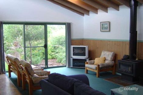 Property photo of 37 Manuka Street Sandy Point VIC 3959