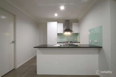 Property photo of 2/6 Soward Court Morayfield QLD 4506