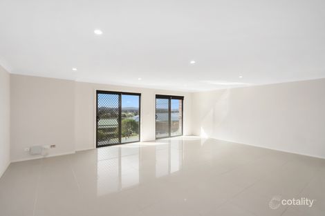 Property photo of 2/143 Wyndarra Way Koonawarra NSW 2530