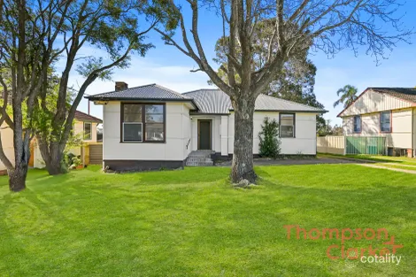 11 THIRD AVE, RUTHERFORD, NSW 2320