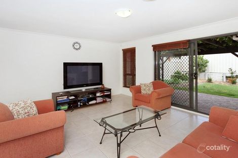 Property photo of 10 Waterside Drive Woongarrah NSW 2259