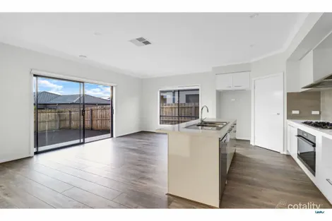 24 Mccubbin Dr, Mount Duneed, VIC 3217