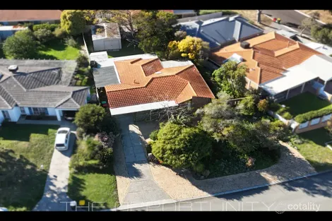 Property photo of 18 Emerald Way Edgewater WA 6027