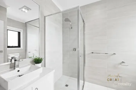 Property photo of 2/55 Ivanhoe Avenue St Albans VIC 3021