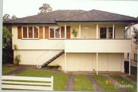 11 Orient Rd, Yeronga, QLD 4104