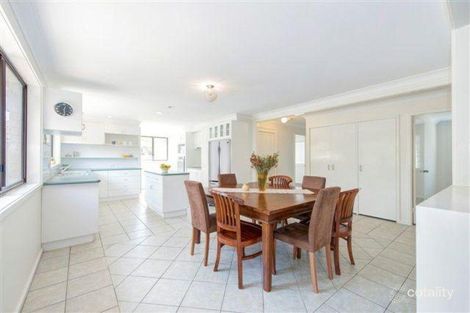 24 Braemar Rd, Caves Beach, NSW 2281