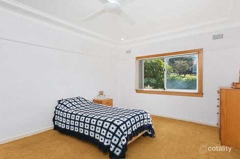 Property photo of 29 Jocelyn Street North Curl Curl NSW 2099