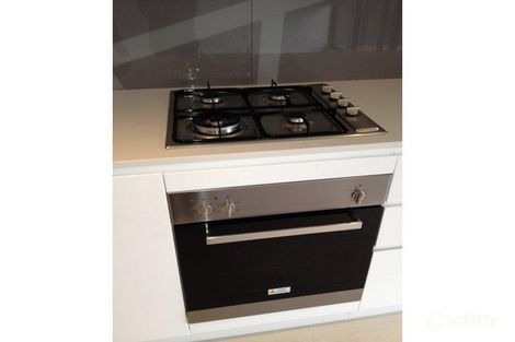 Property photo of 37/100 Keilor Road Essendon North VIC 3041