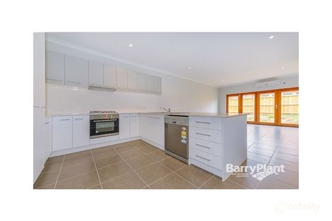 Property photo of 16/2-22 Breanne Place Keysborough VIC 3173