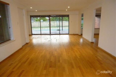 Property photo of 21 Ayton Way Duncraig WA 6023