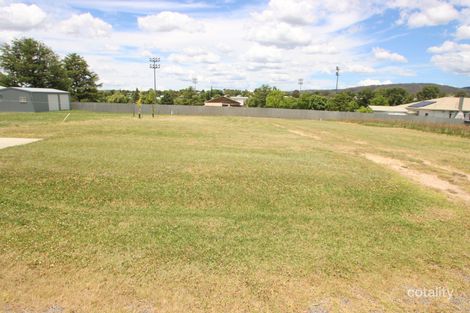 49 Duncan St, Tenterfield, NSW 2372