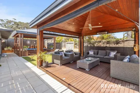 Property photo of 16 Aurora Grove Ocean Reef WA 6027