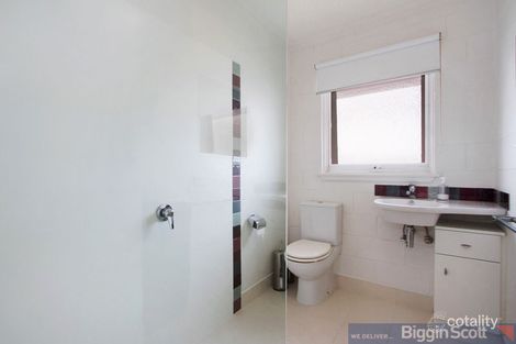Property photo of 2/124-125 Station Street Aspendale VIC 3195