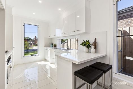 Property photo of 1/24 Highview Grove Burwood East VIC 3151