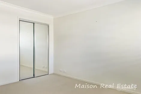 Property photo of 14 Augusta Crescent Mount Ommaney QLD 4074