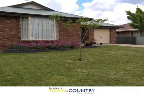 11 Newling Ave, Armidale, NSW 2350