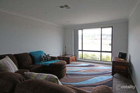 Property photo of 12 Simms Drive Bungendore NSW 2621