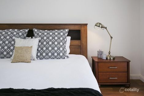 Property photo of 8 Melrose Court Redland Bay QLD 4165
