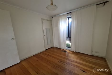 Property photo of 53 Illawarra Crescent Dandenong North VIC 3175