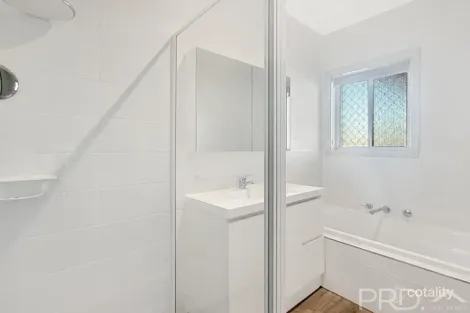 Property photo of 8E Lathwell Close Nickol WA 6714