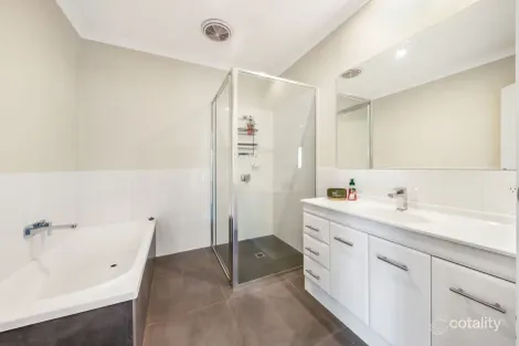 Property photo of 7 Monash Drive Porepunkah VIC 3740