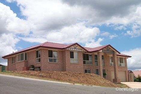 2 Roberts Ct, Brookfield, QLD 4069