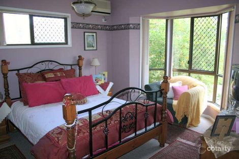 Property photo of 13 Lawrence Court Regency Downs QLD 4341