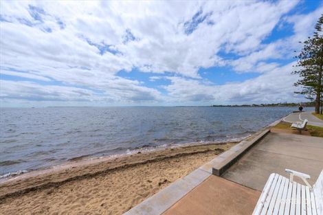 Property photo of 21 Waterloo Esplanade Wynnum QLD 4178