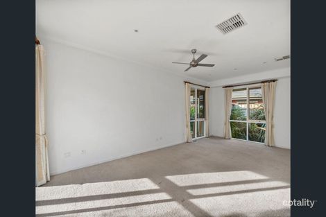 Property photo of 4 Furneaux Court Frankston VIC 3199
