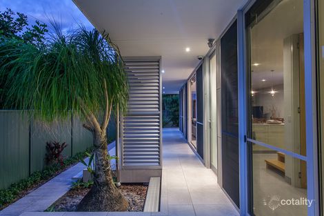 Property photo of 1 Alcorn Street Suffolk Park NSW 2481
