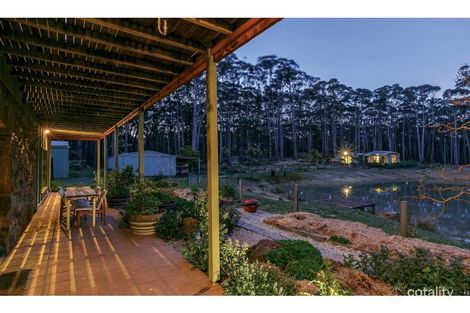 90 Kangaroo Dr, Coomoora, VIC 3461