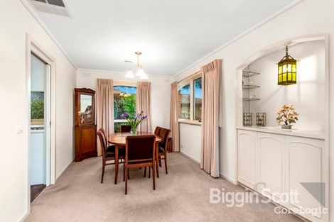 Property photo of 11 Glenville Road Glen Waverley VIC 3150