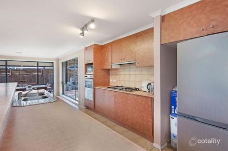 Property photo of 9 Karoonda Way Hampton Park VIC 3976