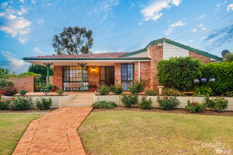 2 Kirk Cl, Camillo, WA 6111